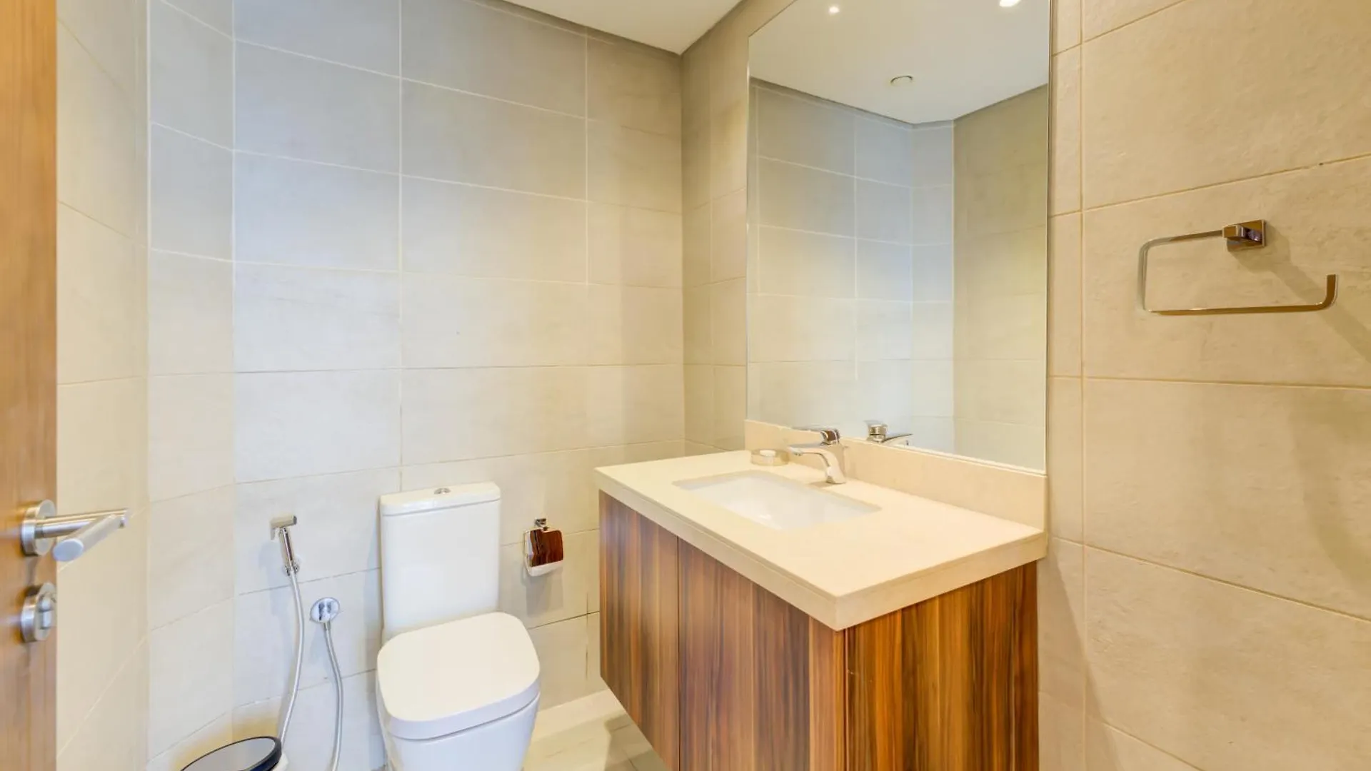 Apartment Stylish Palm Jumeriah 1-Bed With Private Beach Dubai