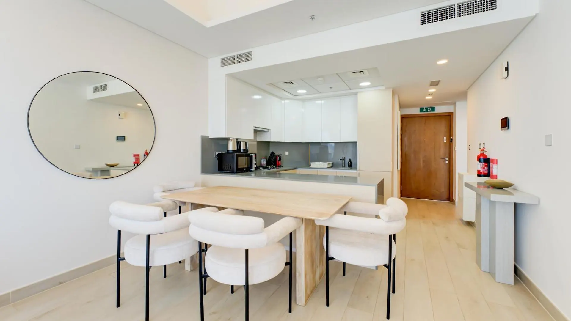 Stylish Palm Jumeriah 1-Bed With Private Beach Dubai United Arab Emirates