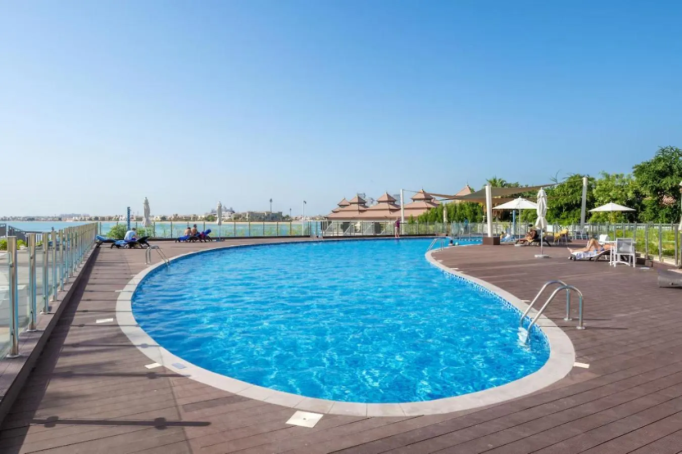 Stylish Palm Jumeriah 1-Bed With Private Beach Dubai